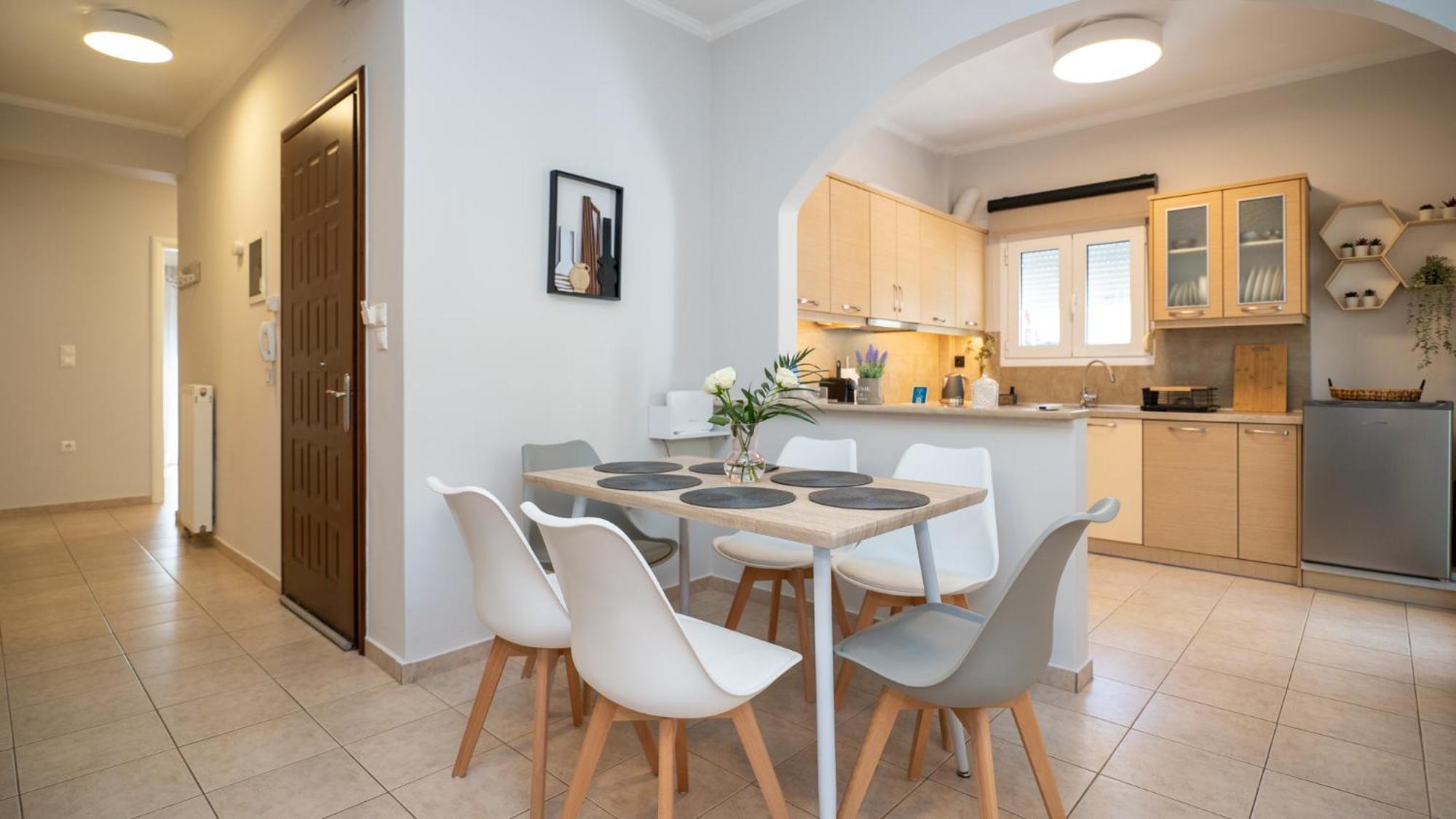 I & G Family Apartment Калампака Екстериор снимка